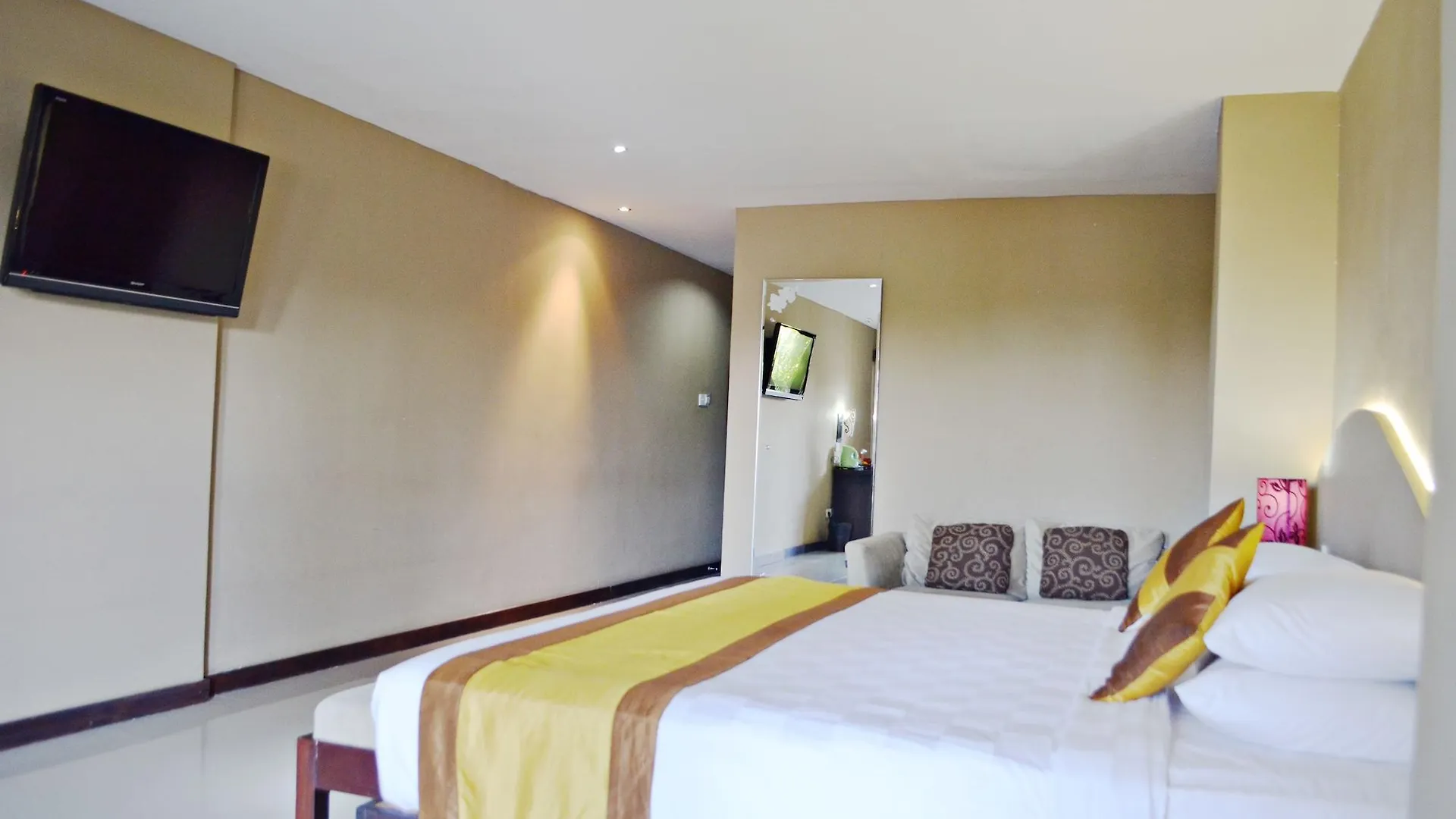 Nirmala Hotel & Convention Centre Dempassar 2*,  Indonésia