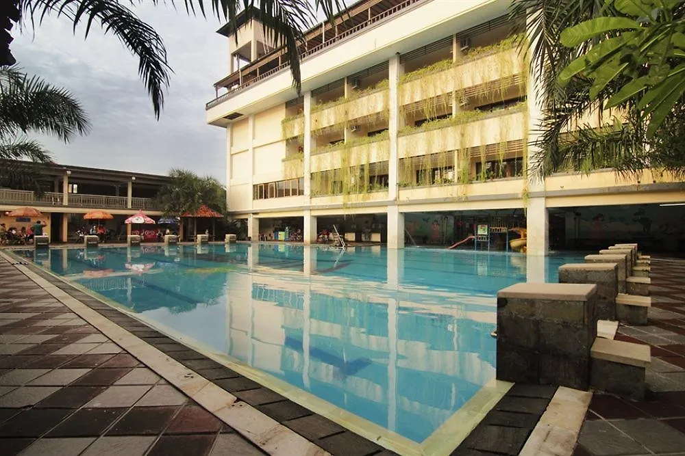 Nirmala Hotel & Convention Centre Dempassar