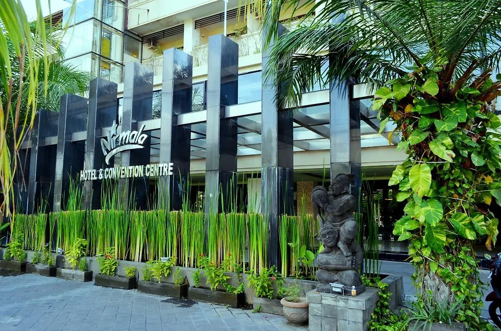 **  Nirmala Hotel & Convention Centre Dempassar Indonésia