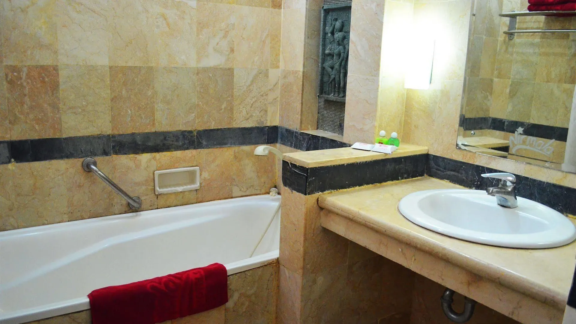 Nirmala Hotel & Convention Centre Dempassar Indonésia